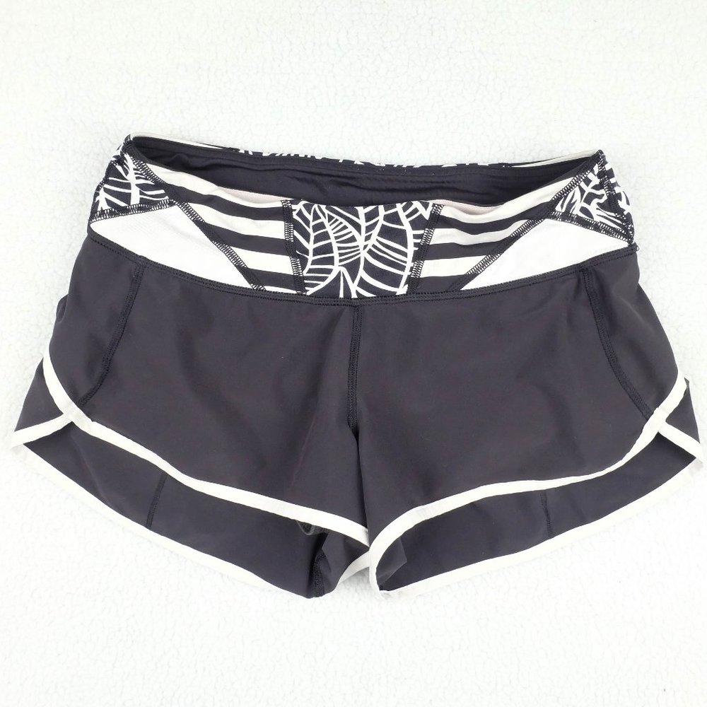 Lululemon Short Shorts Womens 4 Black White Geometric Athleisure Athletic - Picture 1 of 9
